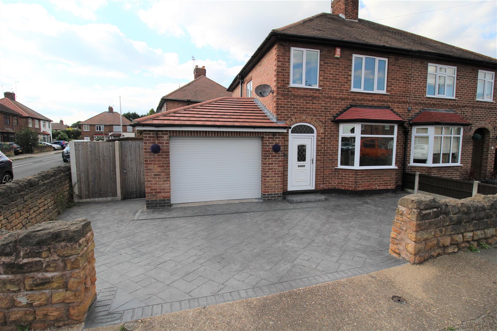 West Crescent, Beeston Rylands, Nottingham Robert Ellis Estate Agents